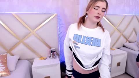 Snapshot of mia_adamss_ chatting on December 2024 02:50:02 PM 9 am - 4 p 7 am - 1 pm online show from December 2024 02:50:02 PM