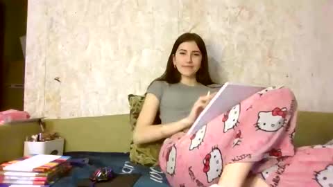 mia_beauti_live online show from April 2026 05:57:01 PM