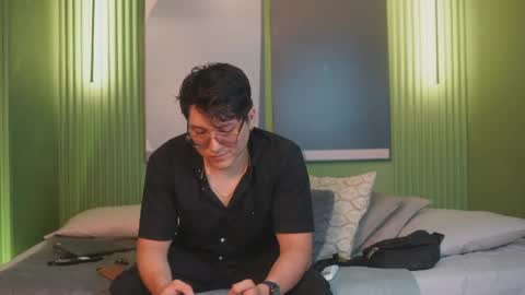Snapshot of mia_belmont chatting on April 2026 06:54:02 PM Belmont and Mia online show from April 2026 06:54:02 PM