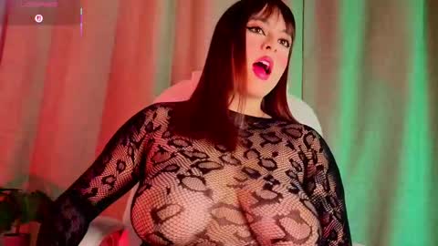   online show from October 2025 04:00:01 AM