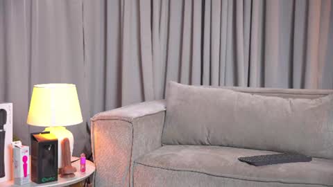 Snapshot of mia_buny_ chatting on June 2026 12:25:02 PM mia_buny_ online show from June 2026 12:25:02 PM