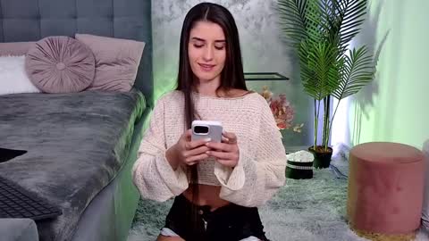 Freya Allen online show from January 2025 08:47:01 PM