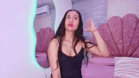 Snapshot of mia_collenss chatting on April 2026 03:10:01 AM Mia online show from April 2026 03:10:01 AM