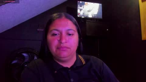 Mia daniela  online show from October 2025 02:23:02 AM