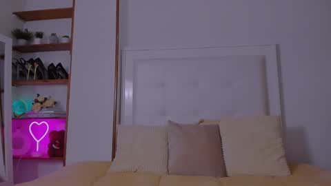 Snapshot of mia_daniellshot chatting on March 2025 12:37:02 PM Sarah Luna online show from March 2025 12:37:02 PM