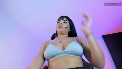 Mia online show from February 2025 12:51:01 AM