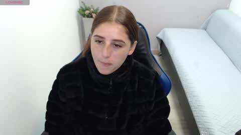 Mia online show from January 2026 01:25:02 PM