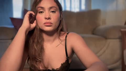 Snapshot of mia_ferrer777 chatting on May 2026 10:18:01 PM mia_ferrer777 online show from May 2026 10:18:01 PM