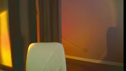 Snapshot of mia_fleur_ chatting on January 2025 05:10:01 PM Mia online show from January 2025 05:10:01 PM