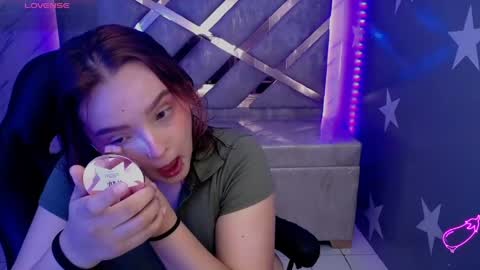 Snapshot of mia_foster_t chatting on May 2026 01:17:01 PM Mia online show from May 2026 01:17:01 PM