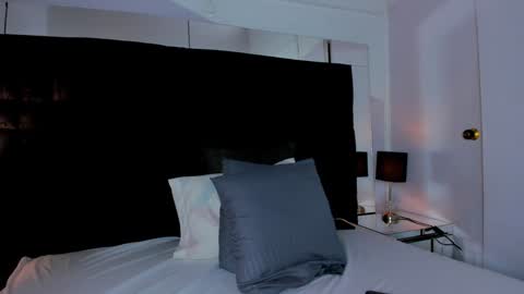 MIA online show from February 2025 09:17:01 PM