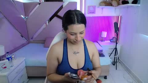 mia_garcia28 online show from September 2025 07:59:01 PM