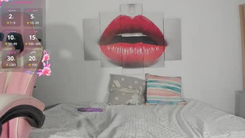 Mia online show from November 2025 12:21:01 AM