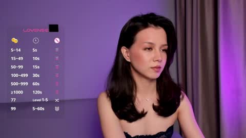 Mia online show from April 2026 03:23:01 PM