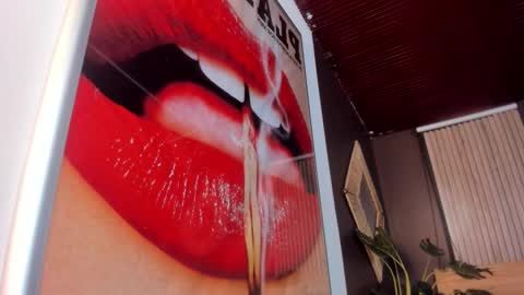 Val  online show from September 2025 11:46:02 AM