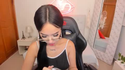    online show from February 2025 12:37:01 PM