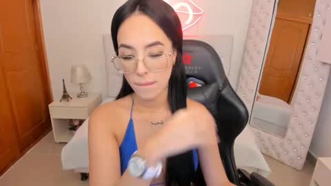    online show from February 2025 04:03:02 PM