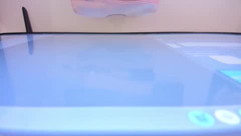    online show from October 2025 12:20:01 PM