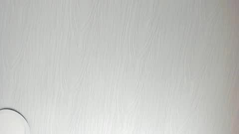 Mia online show from March 2026 02:50:01 AM