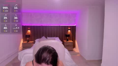 Mia Lane online show from October 2025 11:06:02 AM