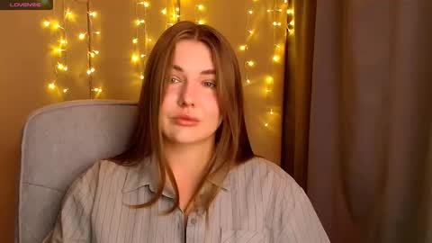 mia_lemm online show from September 2025 10:16:02 AM