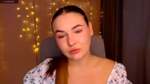 mia_lemm online show from September 2025 08:15:02 AM