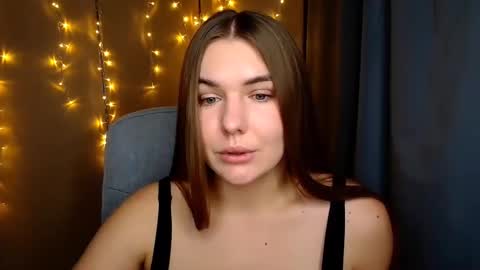 mia_lemm online show from October 2025 06:01:02 AM
