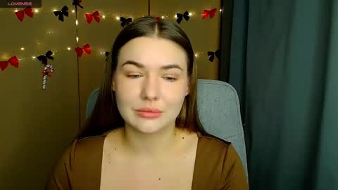 mia_lemm online show from December 2025 08:34:01 AM