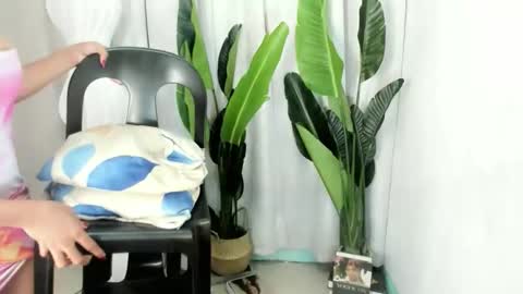 M I A online show from February 2026 10:03:02 AM