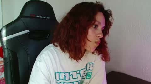 Snapshot of mia_luiza chatting on June 2026 03:12:01 PM mia_luiza online show from June 2026 03:12:01 PM