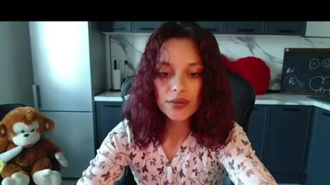 Snapshot of mia_luiza chatting on June 2026 09:46:02 AM mia_luiza online show from June 2026 09:46:02 AM