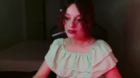 Snapshot of mia_luiza chatting on July 2026 07:20:02 PM mia_luiza online show from July 2026 07:20:02 PM