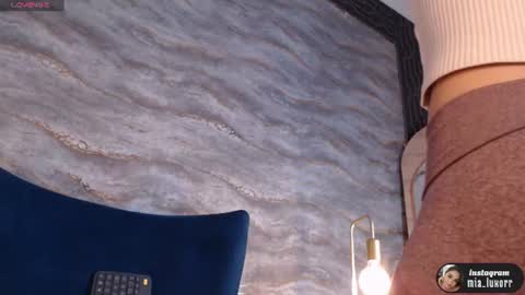 Snapshot of mia_luxor chatting on July 2026 12:09:01 PM mia_luxor online show from July 2026 12:09:01 PM