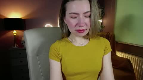 Mia online show from March 2025 08:00:01 AM