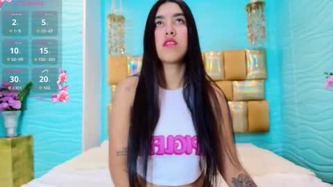 mia montess online show from October 2025 12:39:02 PM