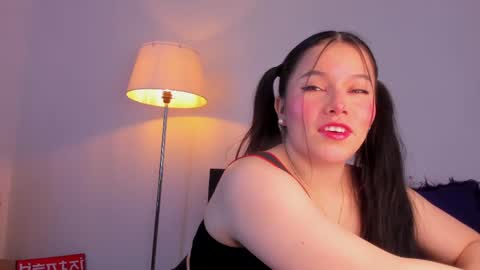 Snapshot of mia_moralez chatting on May 2026 12:55:02 PM MIA online show from May 2026 12:55:02 PM