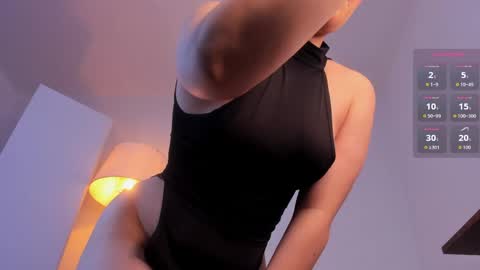 Snapshot of mia_moralez chatting on May 2026 01:08:01 PM MIA online show from May 2026 01:08:01 PM
