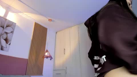 Snapshot of mia_nevaeh chatting on May 2026 08:26:02 PM Mia Nevaeh - follow me online show from May 2026 08:26:02 PM