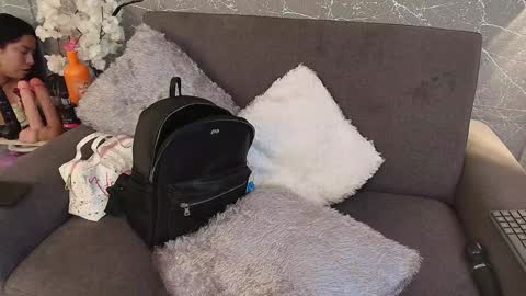 Snapshot of mia_roux13 chatting on February 2025 07:04:01 PM Mia Roux online show from February 2025 07:04:01 PM