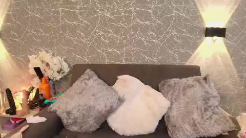 Snapshot of mia_roux13 chatting on February 2025 09:49:02 PM Mia Roux online show from February 2025 09:49:02 PM