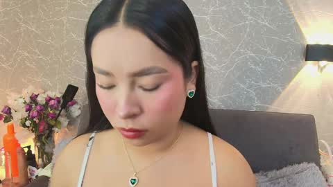 Snapshot of mia_roux13 chatting on February 2025 06:47:02 PM Mia Roux online show from February 2025 06:47:02 PM