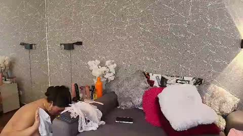 Snapshot of mia_roux13 chatting on March 2025 07:31:02 PM Mia Roux online show from March 2025 07:31:02 PM