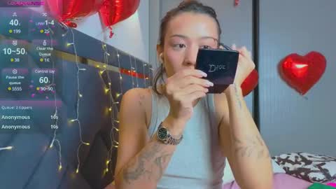 Mia online show from February 2025 12:36:01 PM