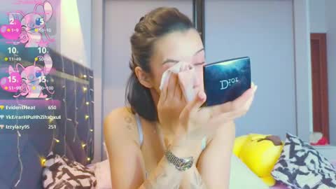 Mia online show from March 2025 10:35:02 AM