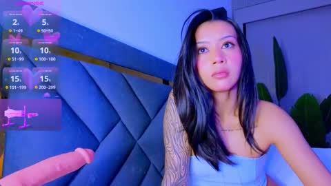 Mia online show from March 2026 06:45:02 PM