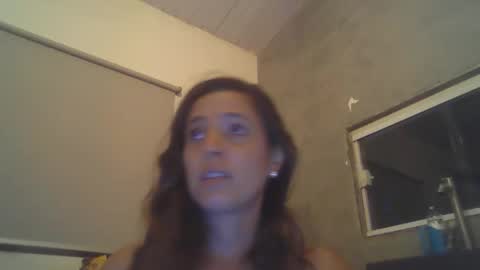 Mia online show from March 2026 10:46:01 PM