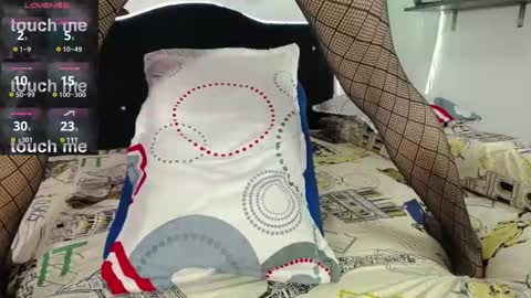 Mia online show from January 2025 02:04:01 AM