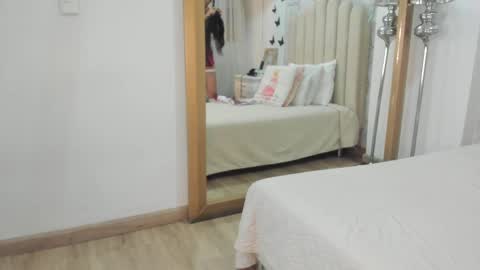mia_tentacion__ online show from May 2026 03:33:02 AM