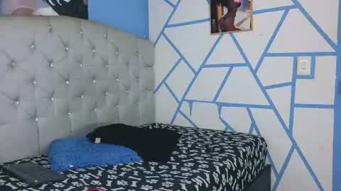 Snapshot of mia_thompson_0 chatting on June 2026 01:55:01 PM mia_thompson_0 online show from June 2026 01:55:01 PM