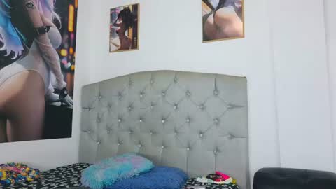 Snapshot of mia_thompson_0 chatting on July 2026 12:18:02 PM mia_thompson_0 online show from July 2026 12:18:02 PM